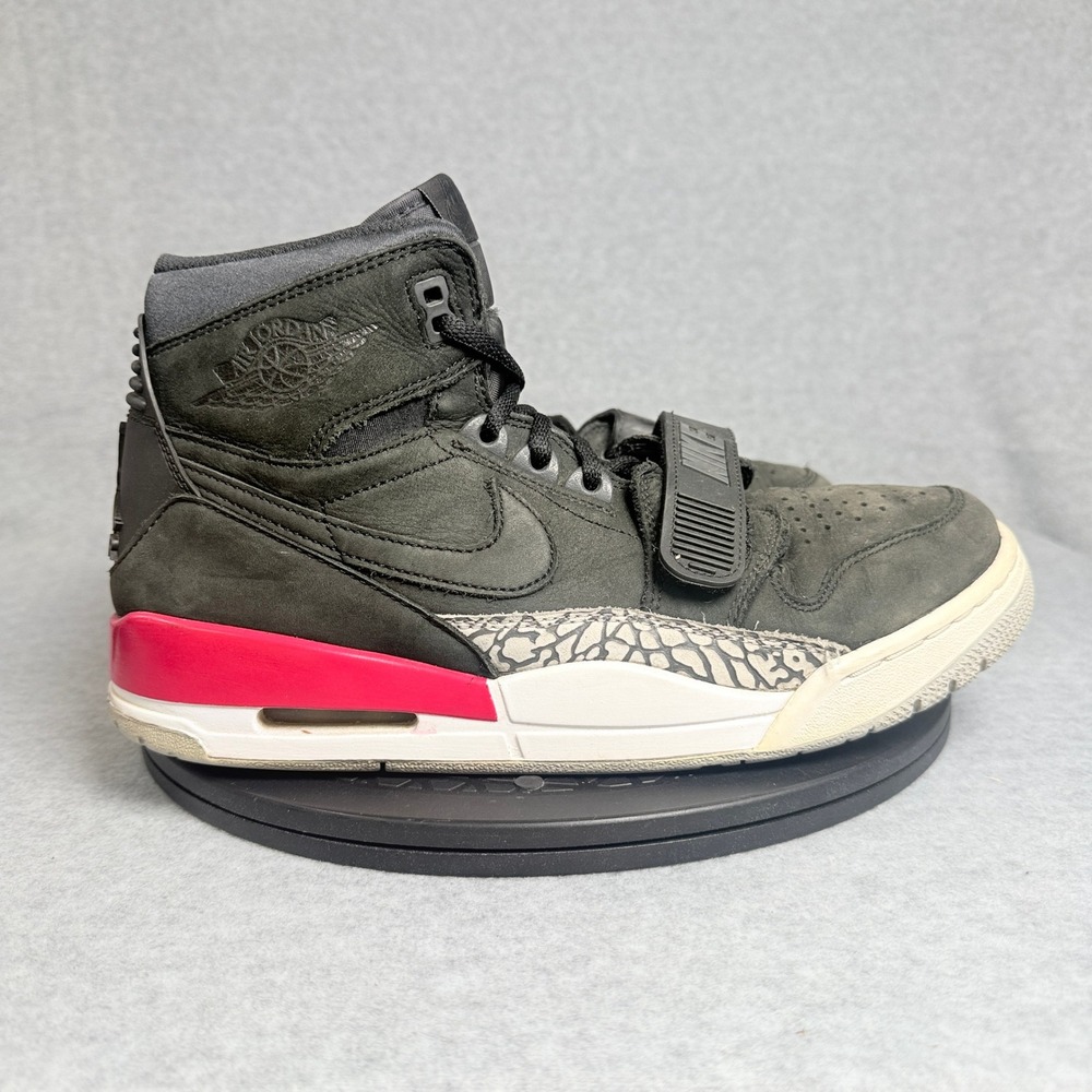 Nike Air Jordan Legacy 312 Black Fire Red Elephant Print AV3922-060 Mens 10.5